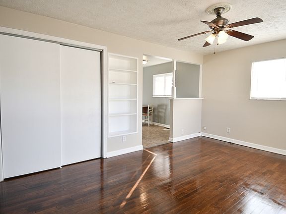 2nd image of 1707 S Drexel Ave