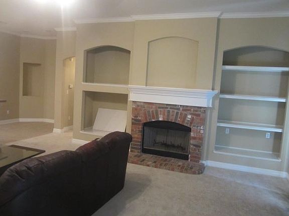 4th image of 2318 Tallgrass Cir