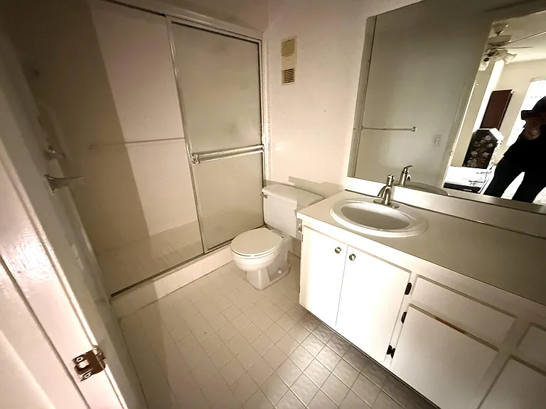 14307 Bedford Dr #302 — Photo 10