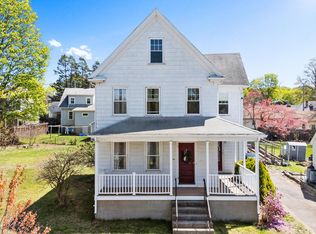 32 Grogan Ave, Quincy, MA 02169