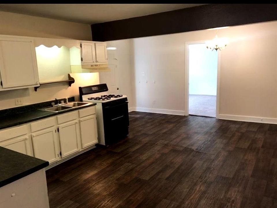 1st image of 144 Laurel St
