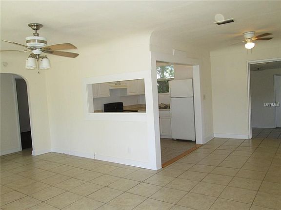 5th image of 2770 Edwards Ave S
