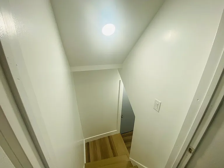 1511 Tauromee Ave — Photo 15