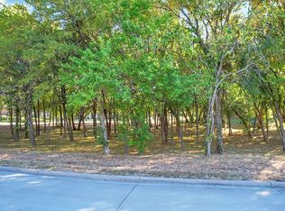 1 Raven Cir, Heath, TX 75032