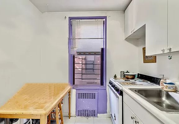 4th image of 83-40 Austin St APT 4R