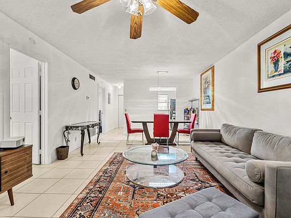 5th image of 1119 Lake Terrace #104