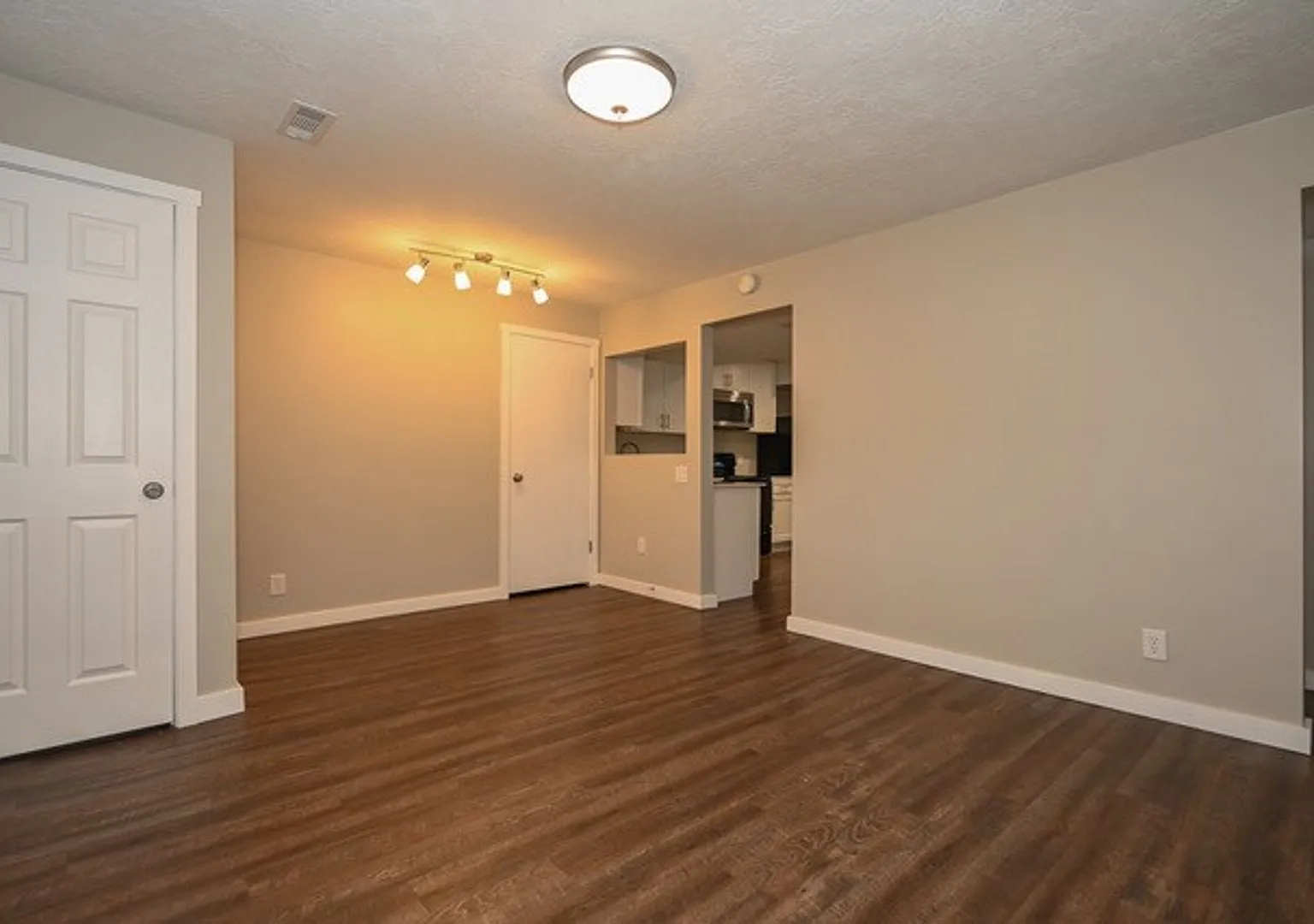 2 Bed / 1 Bath Basement for Rent in Taylorsville, UT — Photo 3