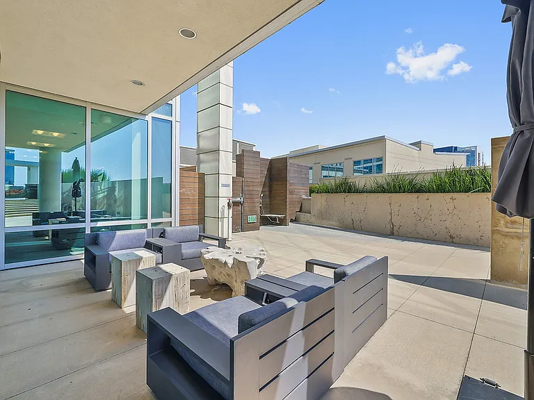 360 Residences — Photo 58