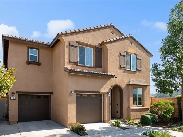 205 Windsor Grey Way, Fallbrook, CA 92028