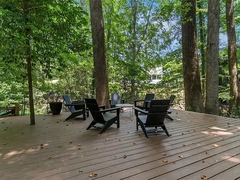 3825 Peachtree Dunwoody Rd NE — Photo 76