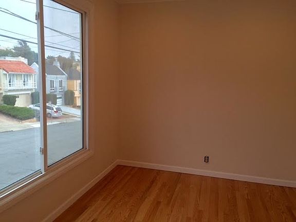 5th image of 2107 16th Ave