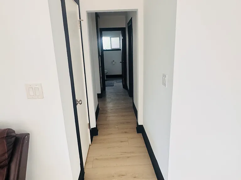 9327 Woodley Ave — Photo 6