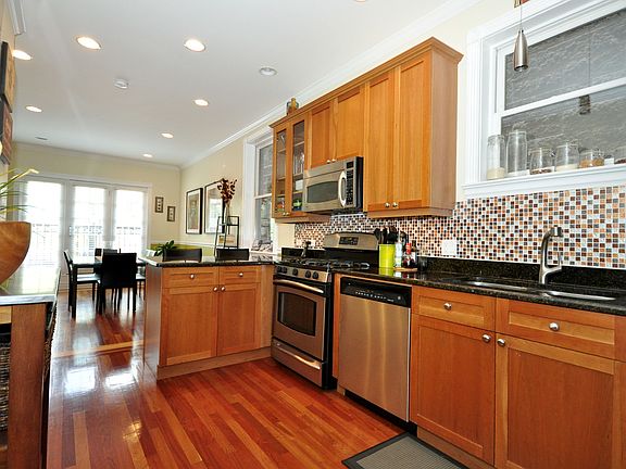 5th image of 1510 N Bosworth Ave APT 1