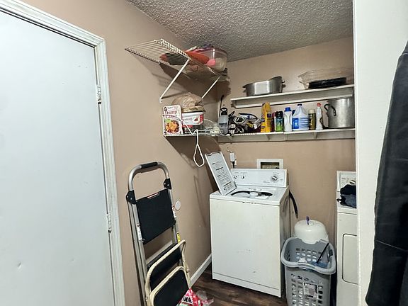 3rd image of 3785 Lunn Dr