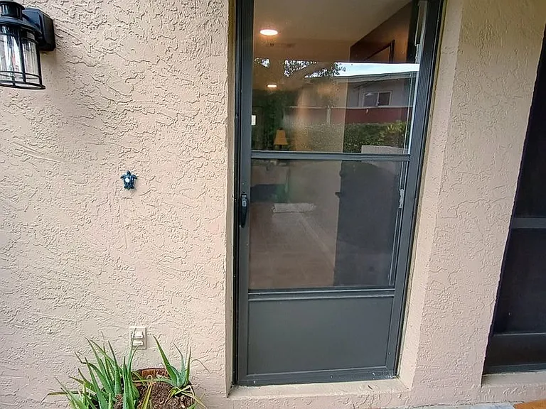 3827 Pine Cone Cir — Photo 2
