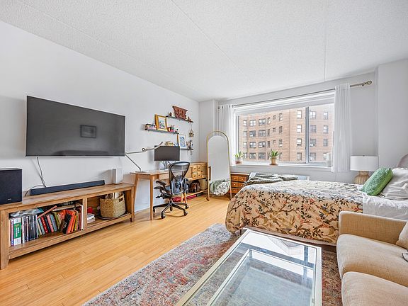 4th image of 40 W 116th St APT B707