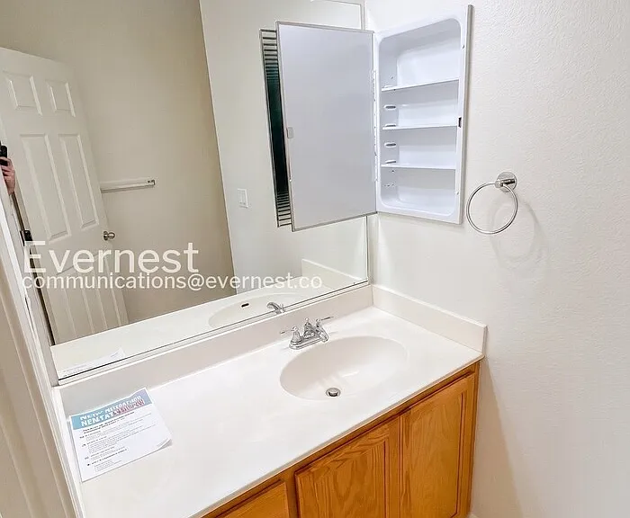 69 Ede Ln — Photo 7