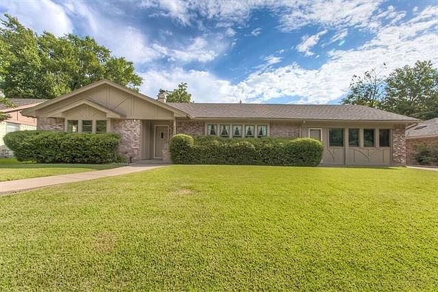 1st image of 3528 Wayland Dr