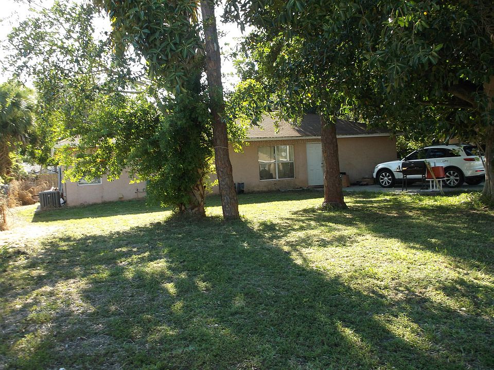 2nd image of 17335 Lincoln Ln