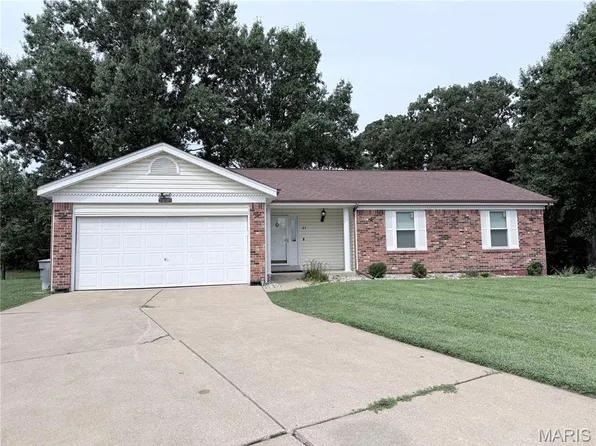 21 White Chapel Ct, O Fallon, MO 63368