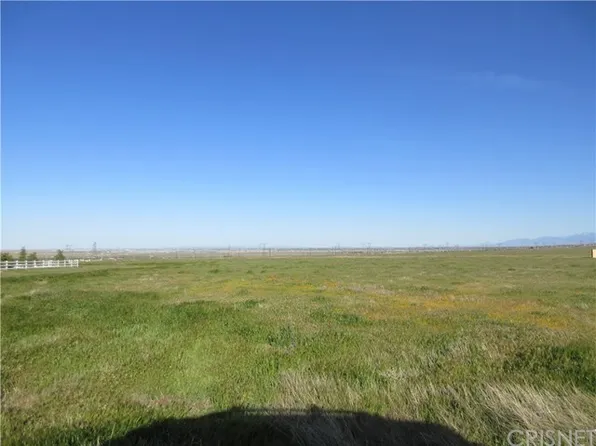 K2 Vic Ave #102, Del Sur, CA 93536