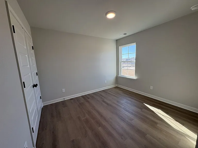8712 Clark Ave — Photo 12