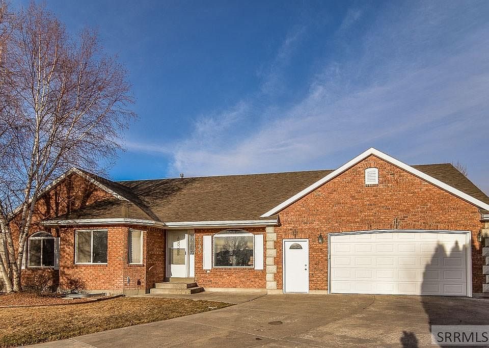 1st image of 2990 E Stonewood Cir