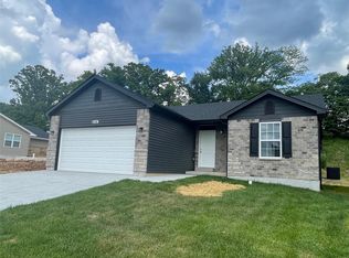 656 Rockshire Dr, Herculaneum, MO 63048