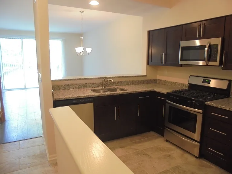 1454 Walnut Hill Ave — Photo 6