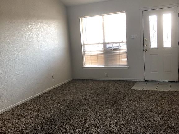 2nd image of 1503 Windward Dr #A