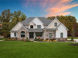 2333 Fox Run, Westlake, OH