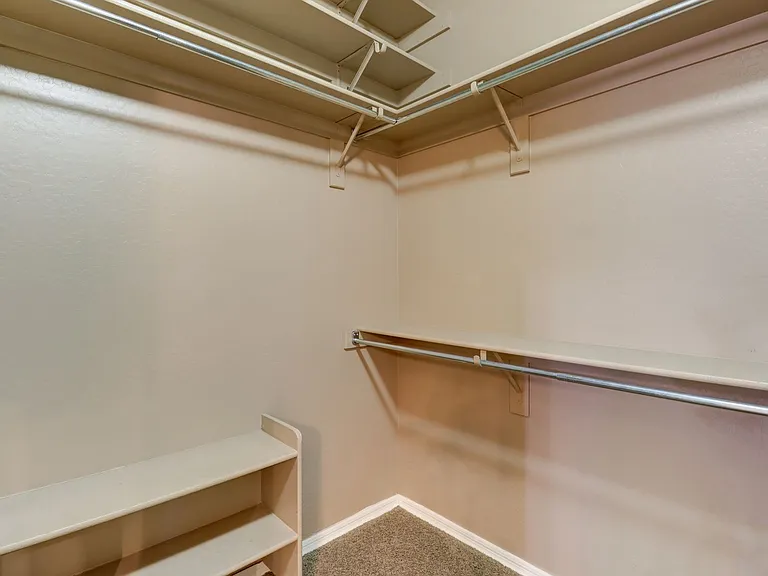 2905 Leonita Ct — Photo 23