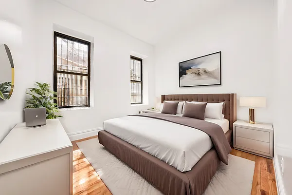 Rented by REAL New York | media 2