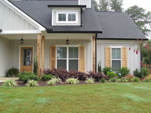516 Barnwood Dr