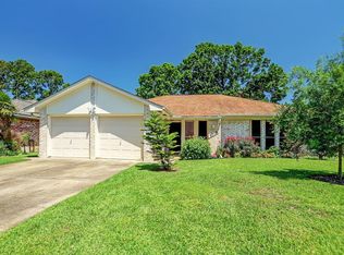 5718 Weeping Willow Rd, Houston, TX 77092