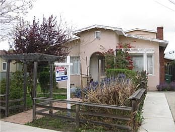 1st image of 2795 Frazier Ave