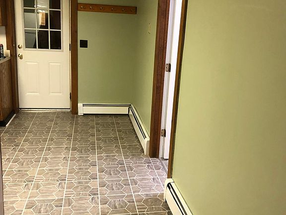 Entrance through the kitchen