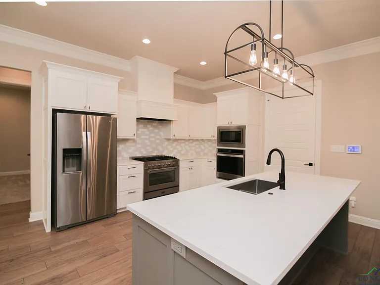 140 Lilly Lue Ln — Photo 12