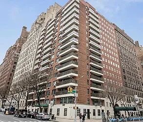 750 Park Avenue in Lenox Hill