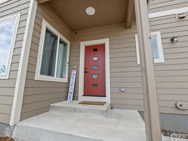 444 Molly Ln — Photo 6