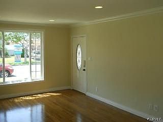 2nd image of 9464 S Hobart Blvd