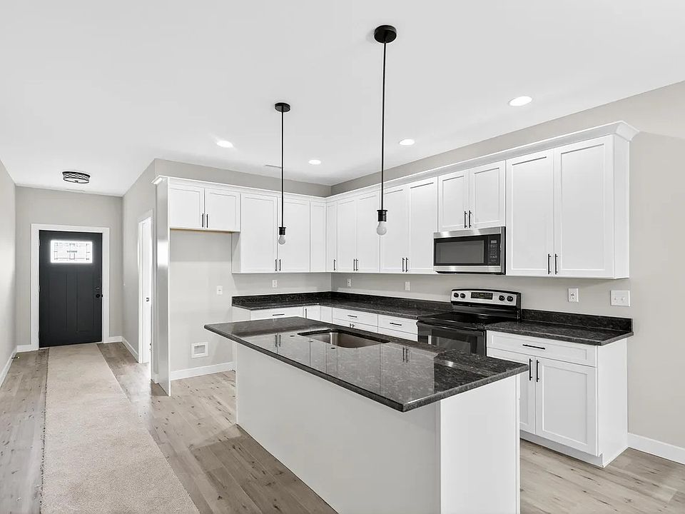 1st image of 1762 Creekside Ct