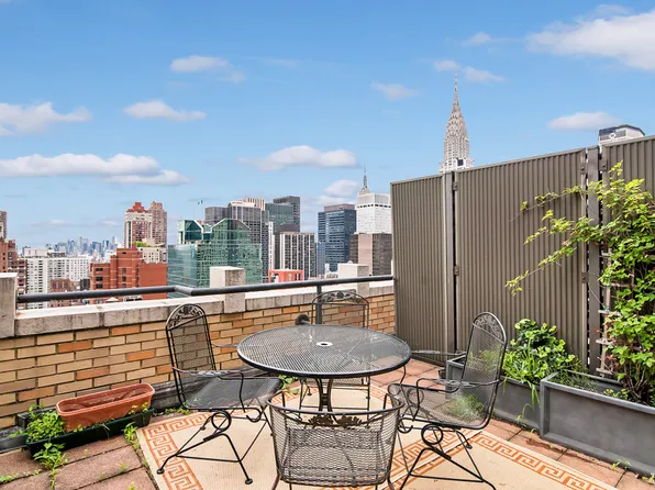 310 East 46th Street image 12 of 13