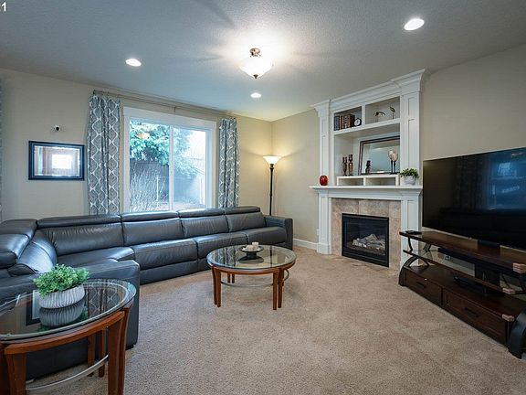 5th image of 2529 NE 96th St