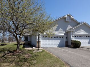 510 Sterling St S, Maplewood, MN 55119