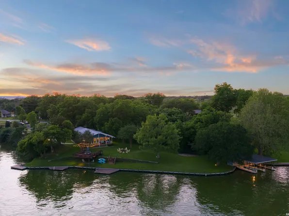 669 Mary Blvd, New Braunfels, TX 78130