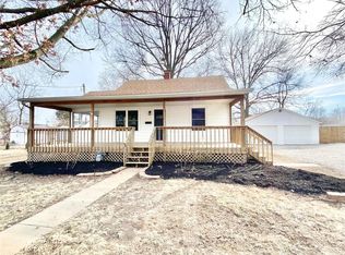 307 Glover St, Alton, IL 62002