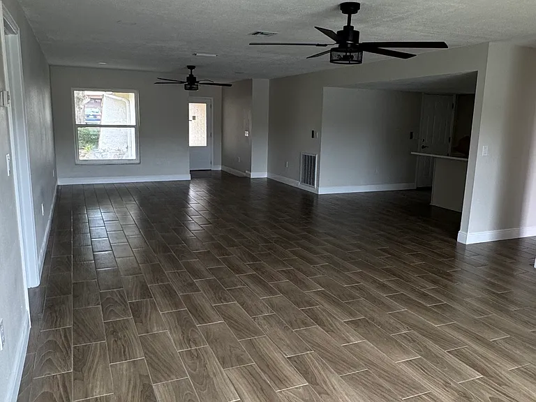 7409 Lake Forest Cir — Photo 31