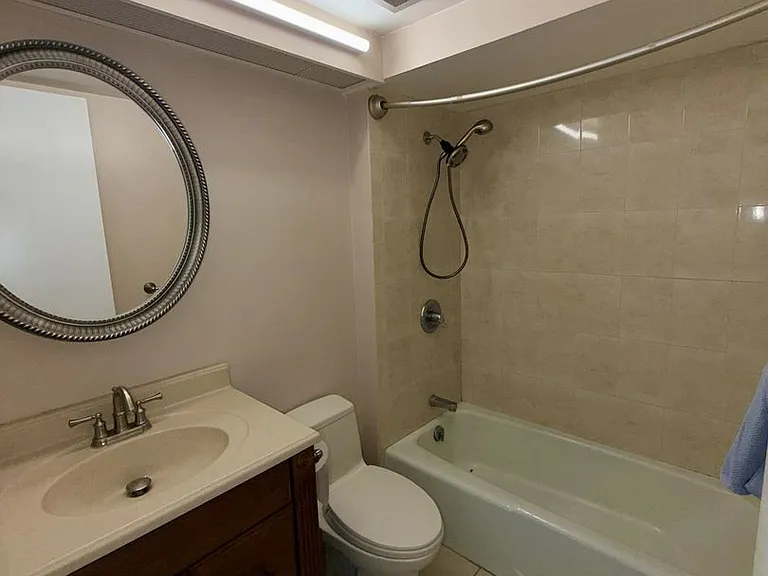 225 Queen St #14B — Photo 13