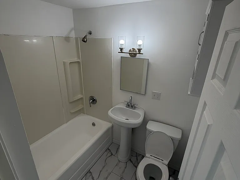 296 Broad St #2 — Photo 7